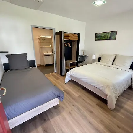 Bed & Breakfast Zazpiak *
